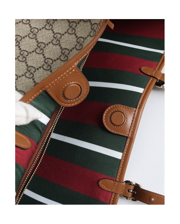 GUCCI GG Supreme Tote Bag