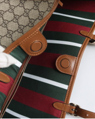 GUCCI GG Supreme Tote Bag