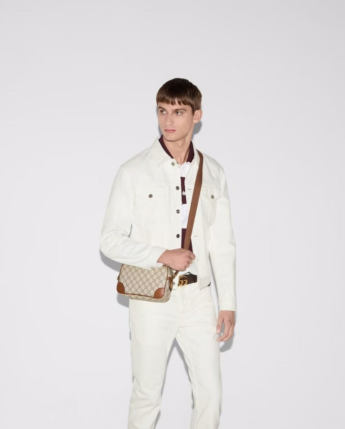 GUCCI GG Supreme Shoulder Bag