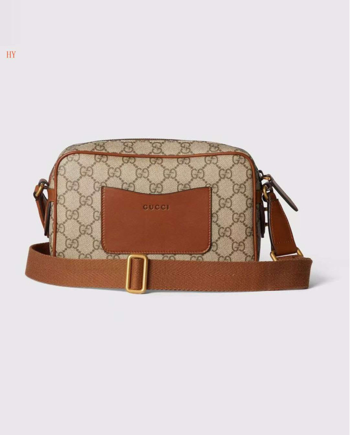 GUCCI GG Supreme Shoulder Bag