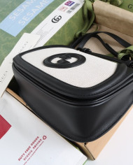 GUCCI Women's Top-Handle Bag