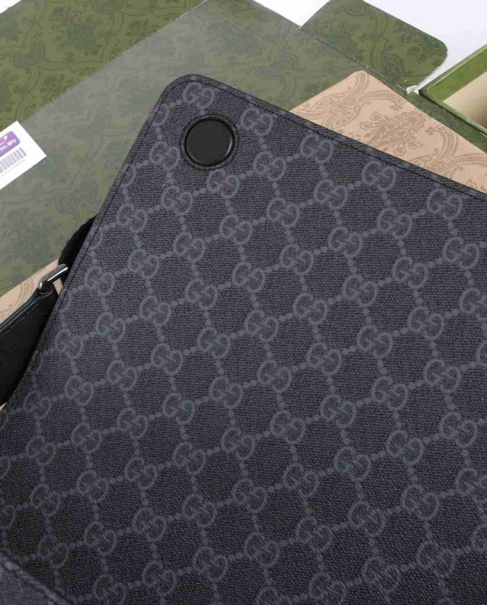 GUCCI GG Crossbody Postman's Bag