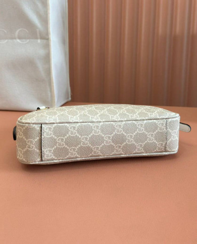 GUCCI Classic Underarm Bag