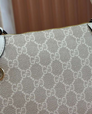 GUCCI Classic Underarm Bag