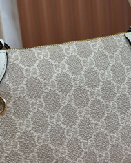 GUCCI Classic Underarm Bag