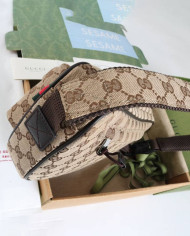 GUCCI Waist Bag GG Zip Pouch