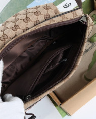 GUCCI Waist Bag GG Zip Pouch