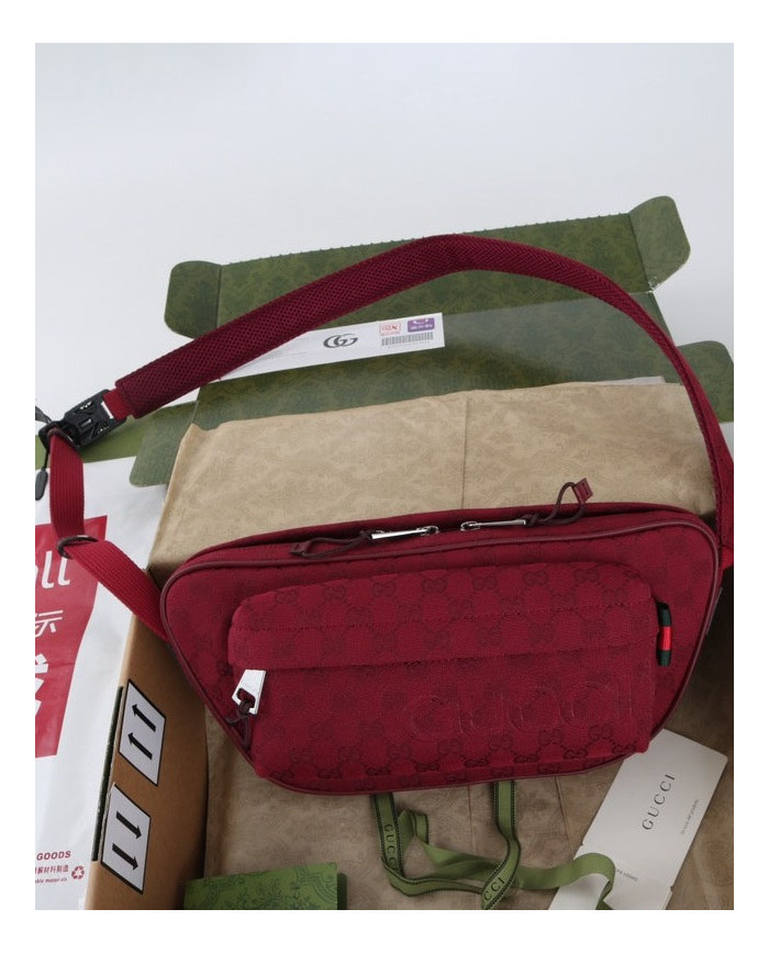 GUCCI Waist Bag GG Zip Pouch