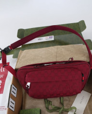 GUCCI Waist Bag GG Zip Pouch