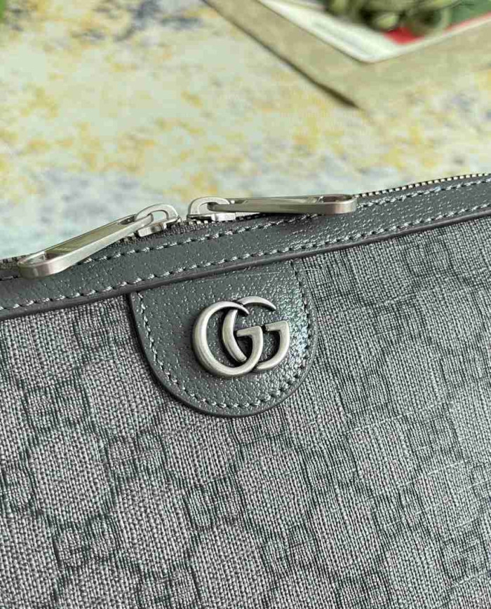 GUCCI GG Embossed Leather Shoulder Bag