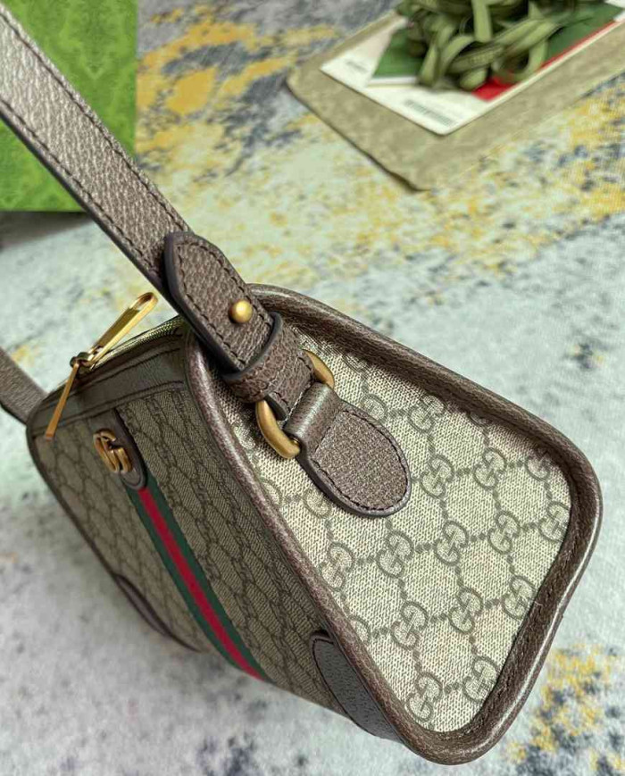 GUCCI GG Embossed Leather Shoulder Bag