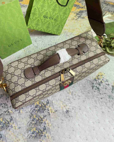 GUCCI Women's Patterned Shoulder Bag