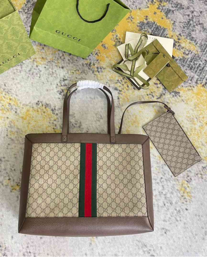 GUCCI GG Emblem Tote Bag