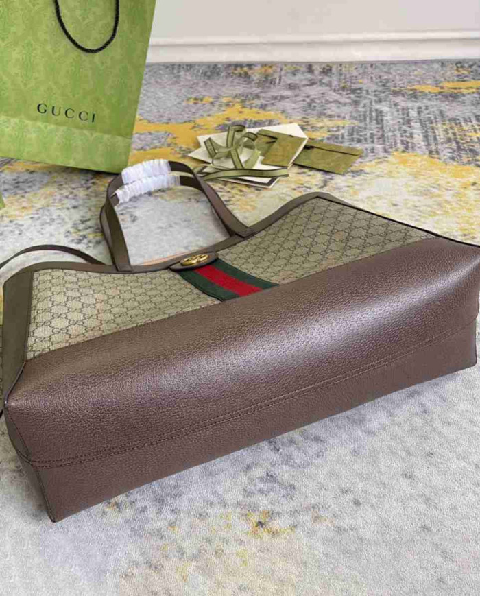 GUCCI GG Emblem Tote Bag