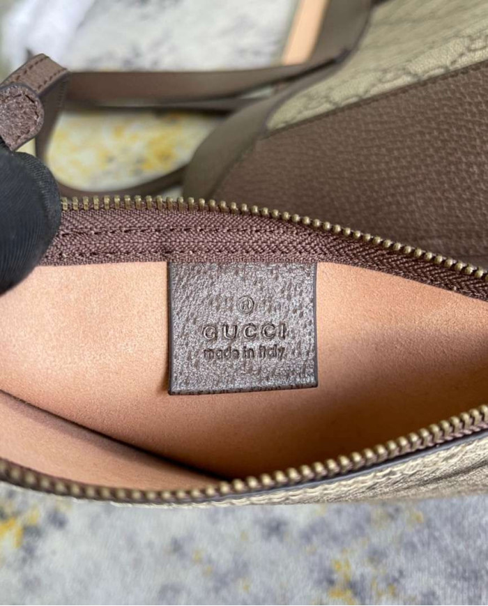 GUCCI GG Emblem Tote Bag