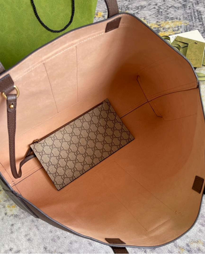 GUCCI GG Emblem Tote Bag