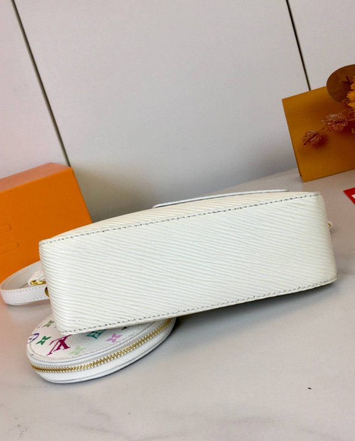 LV Chain Shoulder Bag with Coin Purse