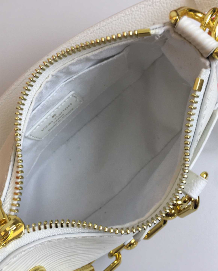 LV Chain Shoulder Bag with Coin Purse