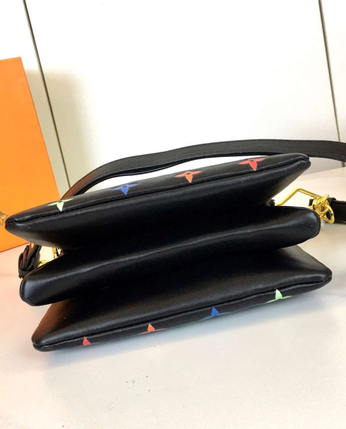 LV Chain Shoulder Bag