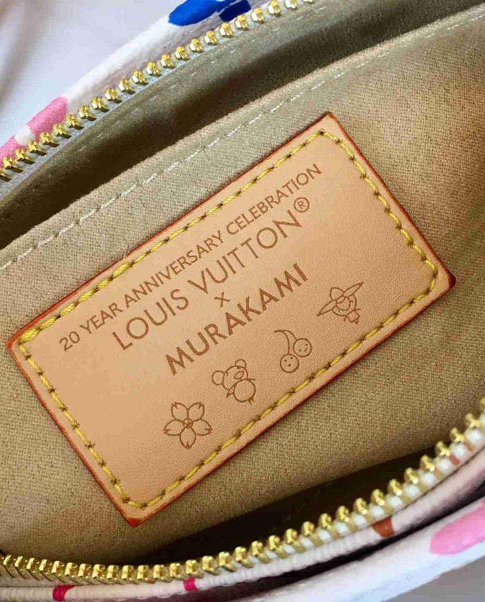 LV Printed Top Handle Crossbody Bag with Chain