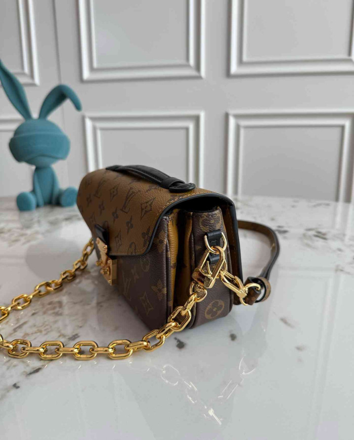 LV Chain Shoulder Bag