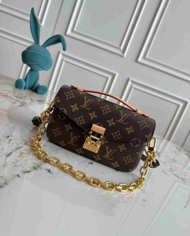 LV Chain Shoulder Bag