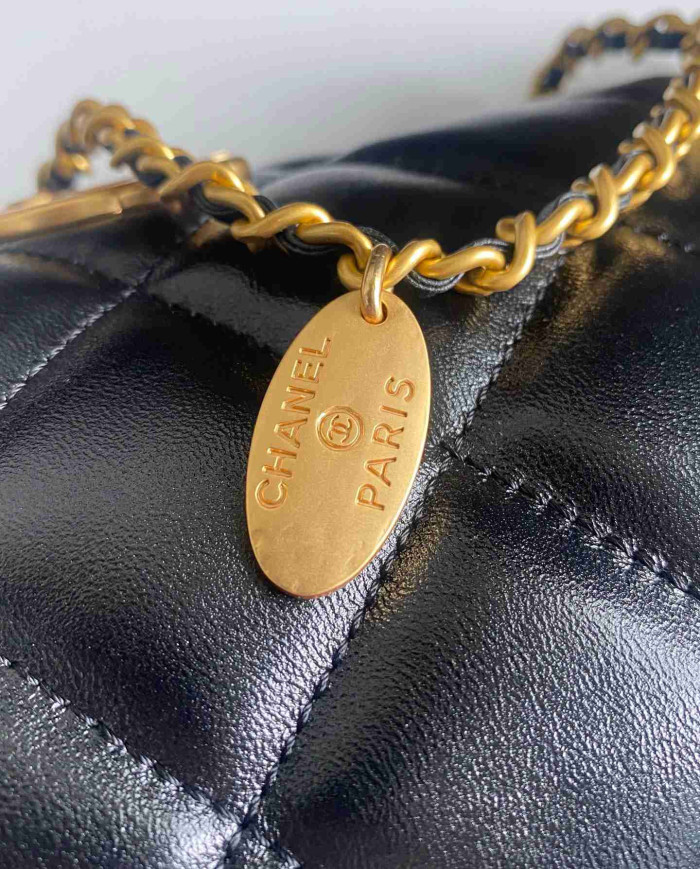 Chanel Quilted Chain Shoulder Bag