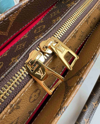 LV Monogram Onthego PM