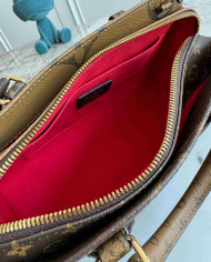 LV Monogram Onthego PM