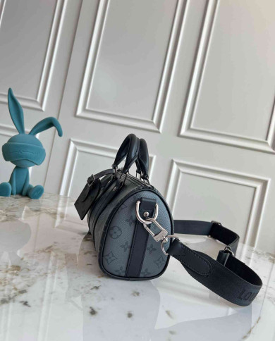 LV Monogram Shadow Keepall Bandoulière 25