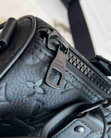 LV Monogram Shadow Keepall Bandoulière 25