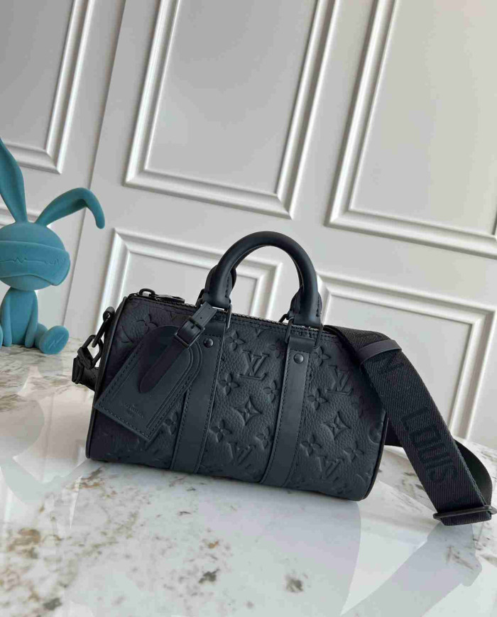 LV Monogram Shadow Keepall Bandoulière 25