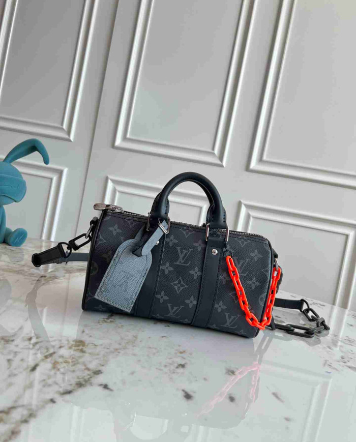 LV Monogram Shadow Keepall Bandoulière 25 with Chain