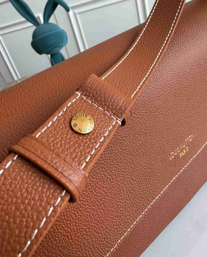 LV Taurillon Leather Locky BB