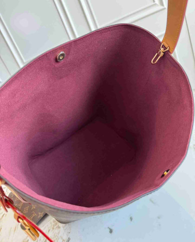 LV Monogram Onthego MM