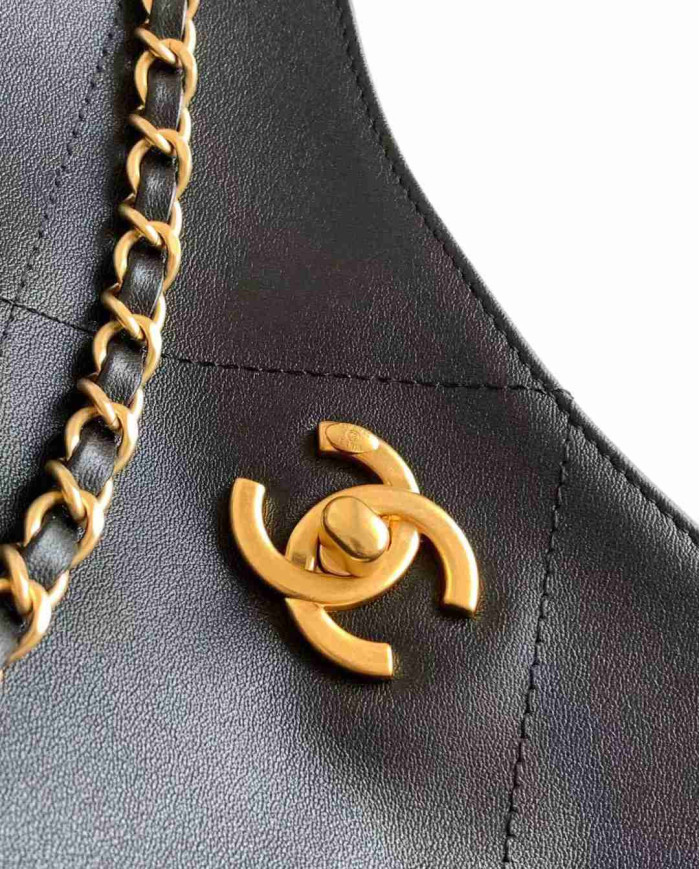 Chanel Chain Shoulder Bag