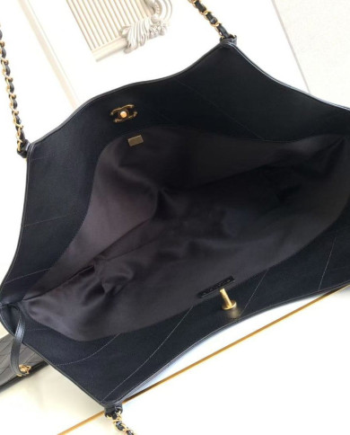 Chanel Chain Shoulder Bag