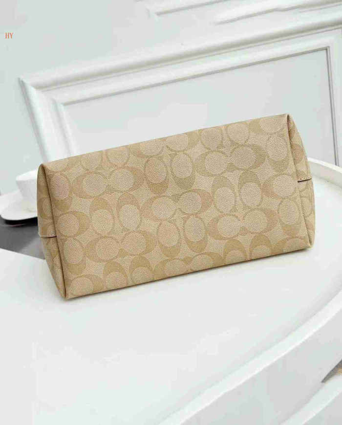 Coach Signature City Tote