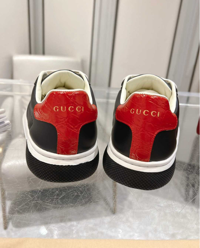 Gucci Unisex Leather Sneakers