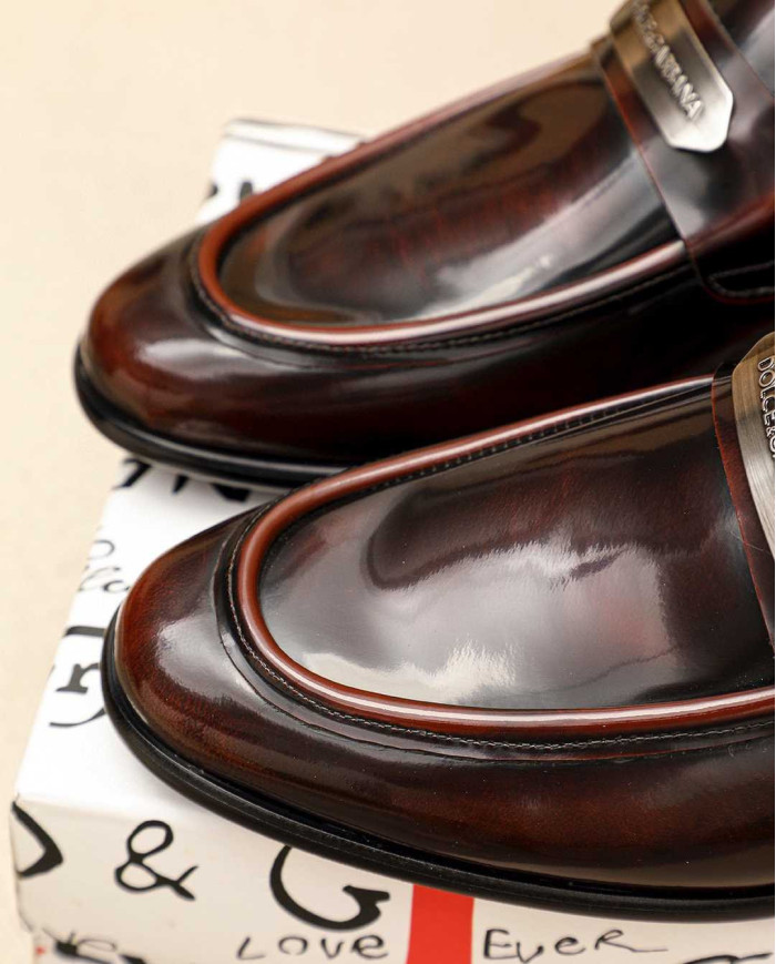 Dolce & Gabbana Leather Loafers with Buckle