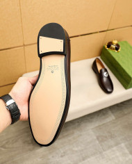 Louis Vuitton Luxury Business Casual Men's Loafers