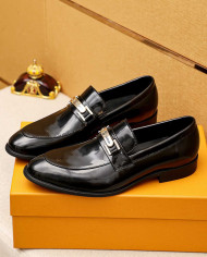 Louis Vuitton Luxury Business Casual Men's Loafers