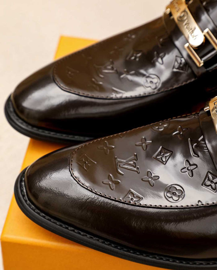 Louis Vuitton Men's Business Casual Loafers