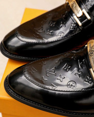 Louis Vuitton Men's Business Casual Loafers