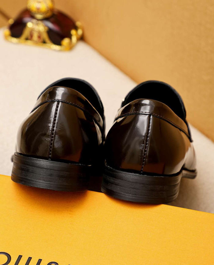 Louis Vuitton Men's Business Casual Loafers