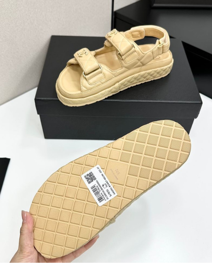 Chanel Ladies Quilted Double C Buckle Casual Sandals