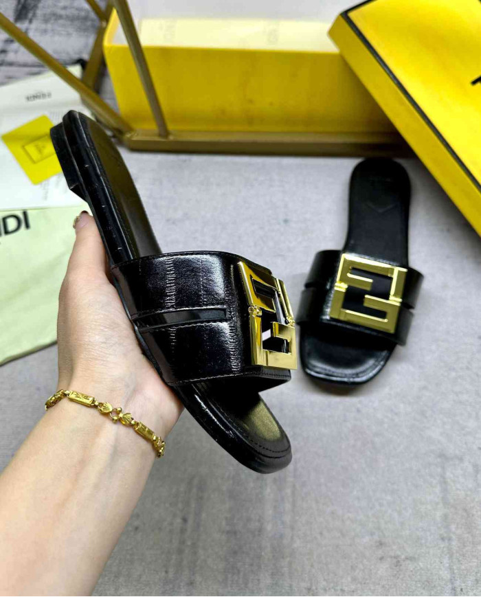 Fendi Leather FF Logo Slippers