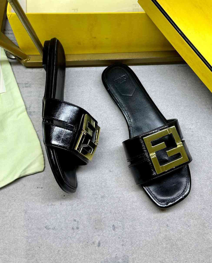 Fendi Leather FF Logo Slippers