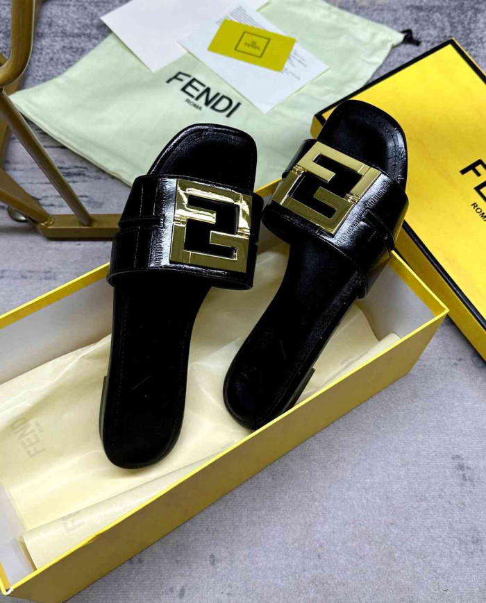 Fendi Leather FF Logo Slippers