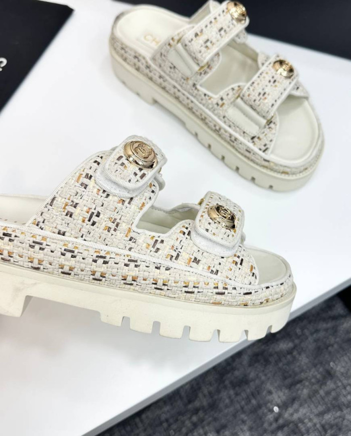 Chanel Women's Classic Logo Casual Slippers